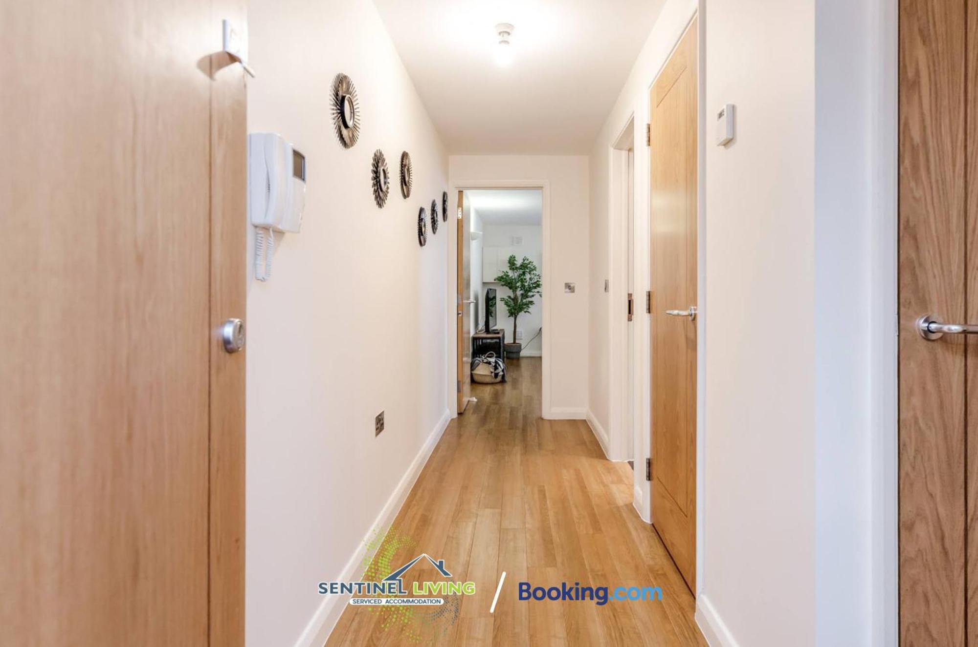 Windsor Flat 2 Bed By Sentinel Living With Free Wifi And Parking Apartment Exterior photo
