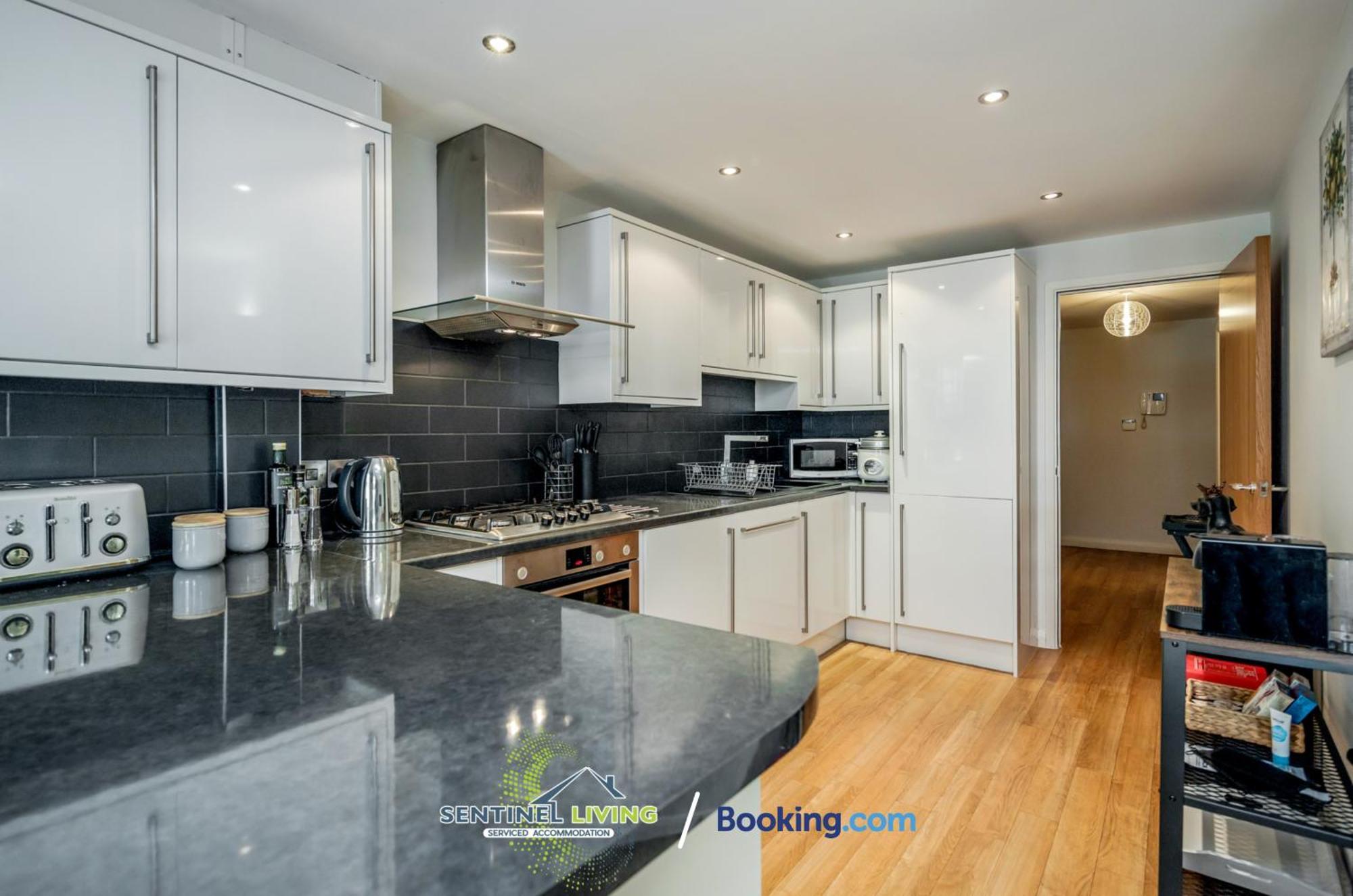 Windsor Flat 2 Bed By Sentinel Living With Free Wifi And Parking Apartment Exterior photo