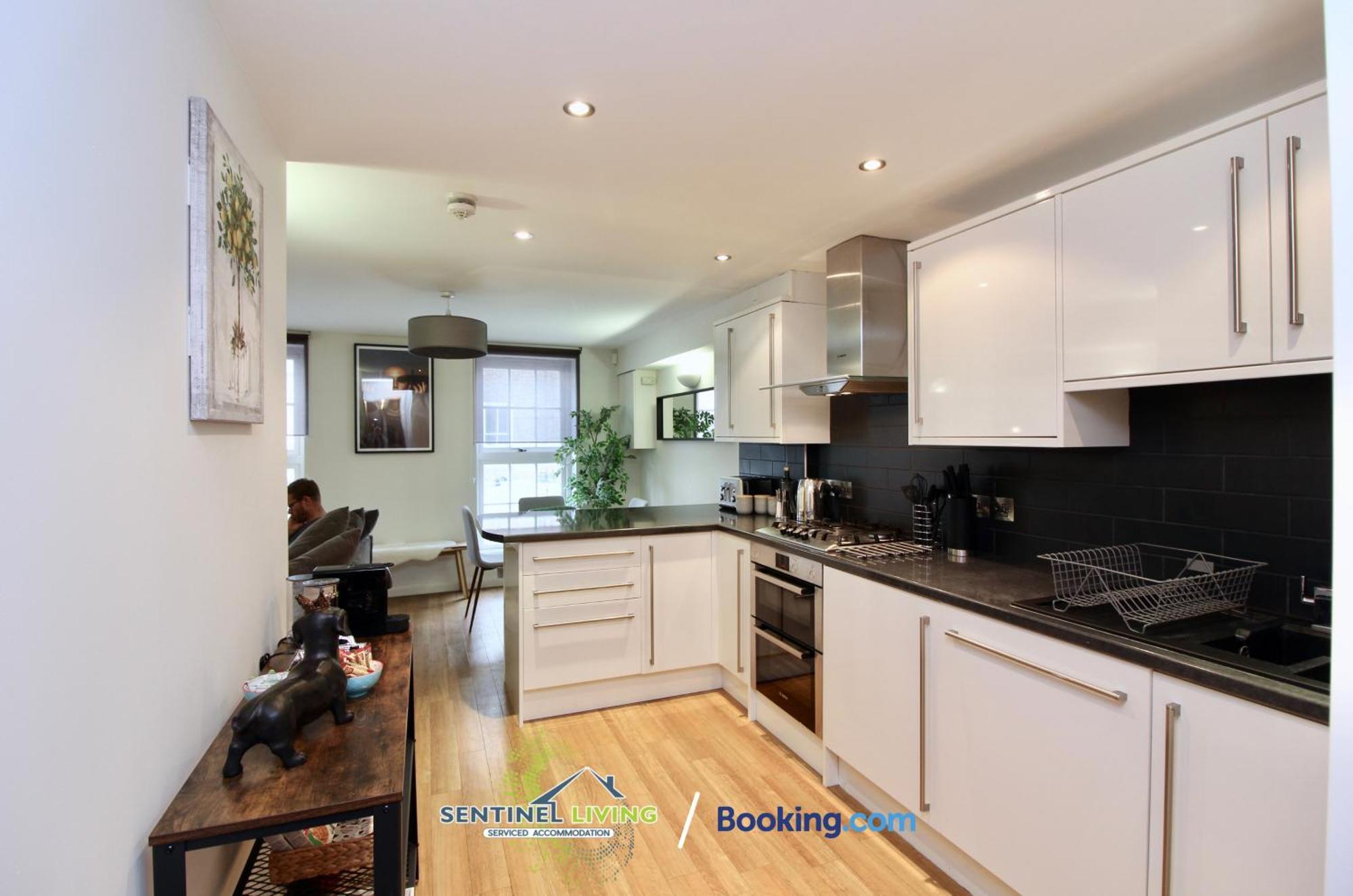 Windsor Flat 2 Bed By Sentinel Living With Free Wifi And Parking Apartment Exterior photo