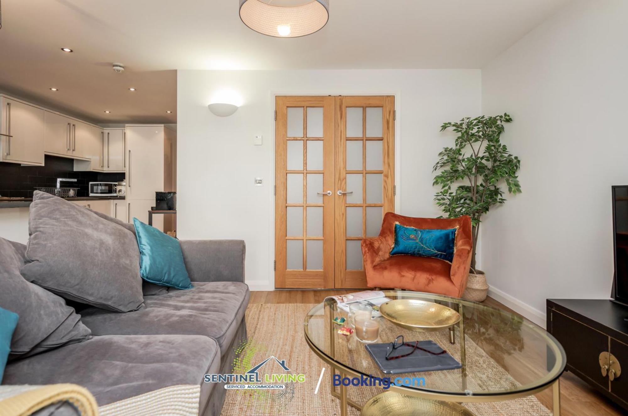 Windsor Flat 2 Bed By Sentinel Living With Free Wifi And Parking Apartment Exterior photo