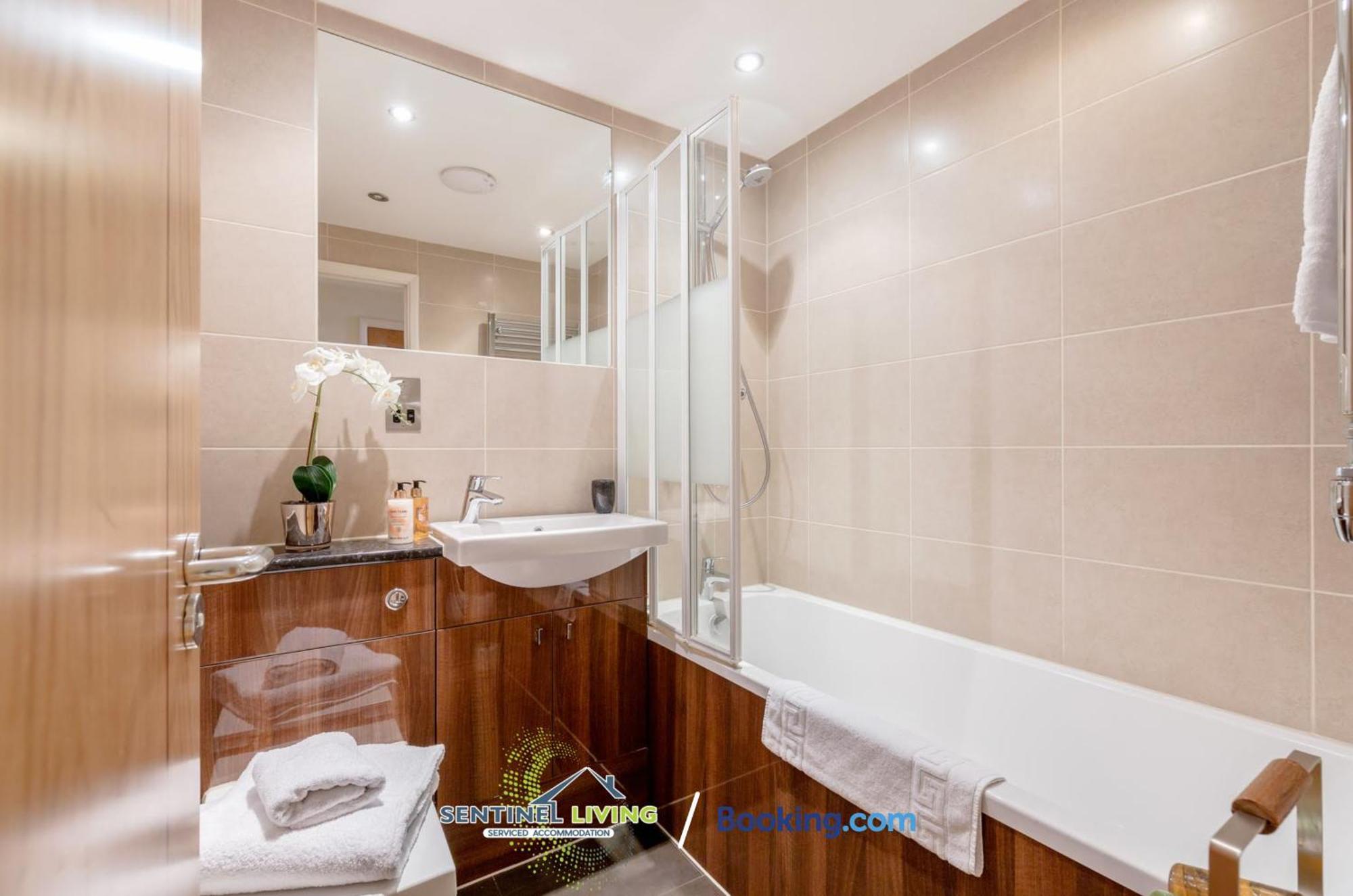 Windsor Flat 2 Bed By Sentinel Living With Free Wifi And Parking Apartment Exterior photo