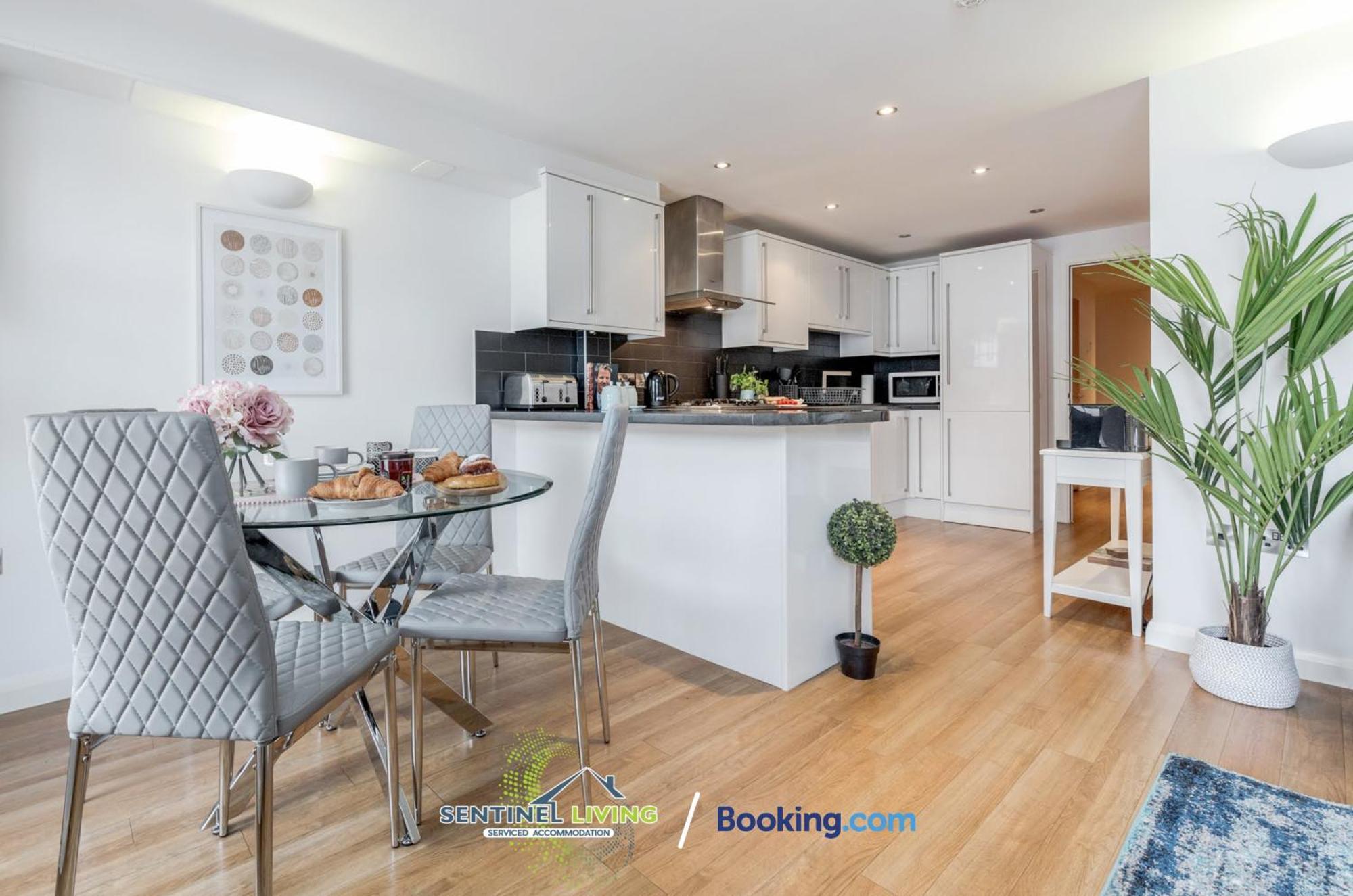 Windsor Flat 2 Bed By Sentinel Living With Free Wifi And Parking Apartment Exterior photo
